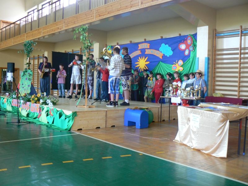 Dzień Twórczości Uczniowskiej Młodych Talentów w Międzybrodziu Bialskim