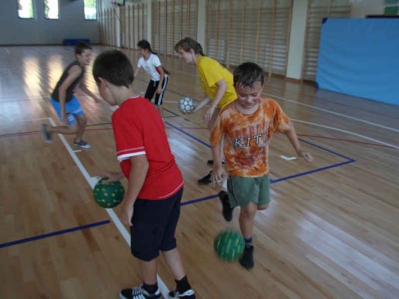 Bliskie spotkanie z piłką ręczną