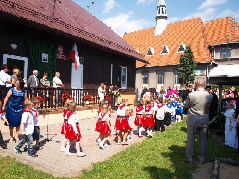 Uroczystość nadania imienia ks. Jana Hojdysa dla Przedszkola w Międzybrodziu Żywieckim