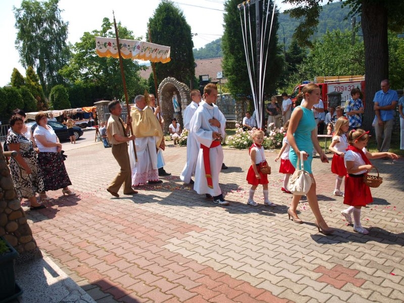 Uroczystość nadania imienia ks. Jana Hojdysa dla Przedszkola w Międzybrodziu Żywieckim