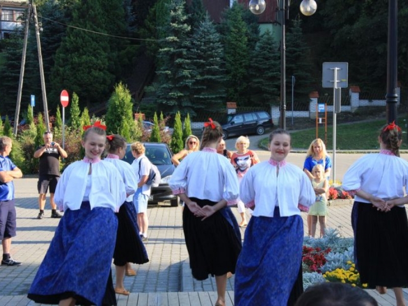 Wakacyjne muzykowanie które odbyło się 18 sierpnia 2012r w Międzybrodziu Bialskim