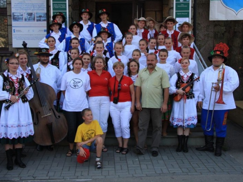 Wakacyjne muzykowanie które odbyło się 18 sierpnia 2012r w Międzybrodziu Bialskim