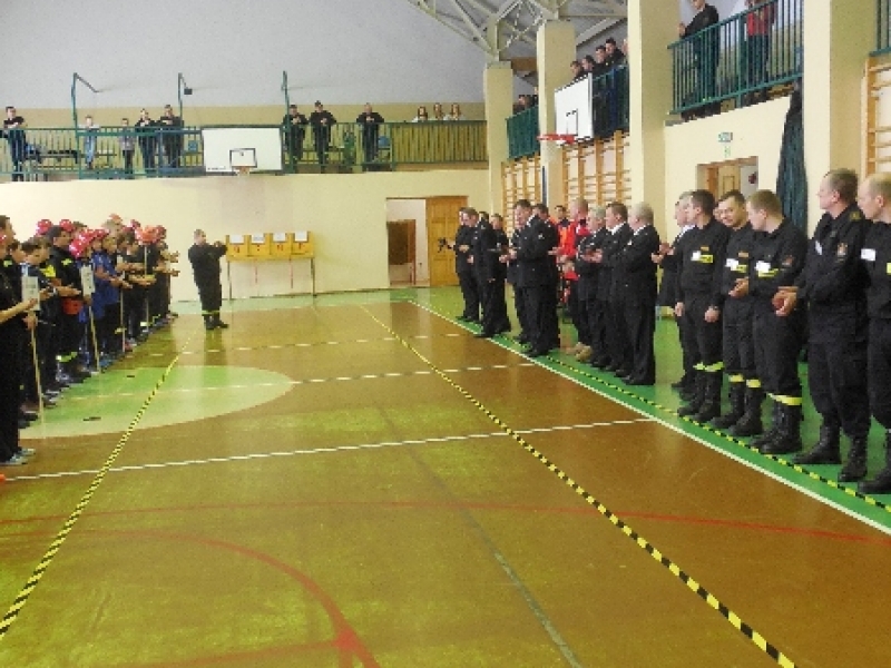 Halowe Zawody dla MDP w Międzybrodziu Żywieckim
