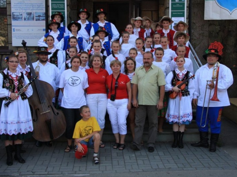 Wakacyjne muzykowanie które odbyło się 18 sierpnia 2012r w Międzybrodziu Bialskim